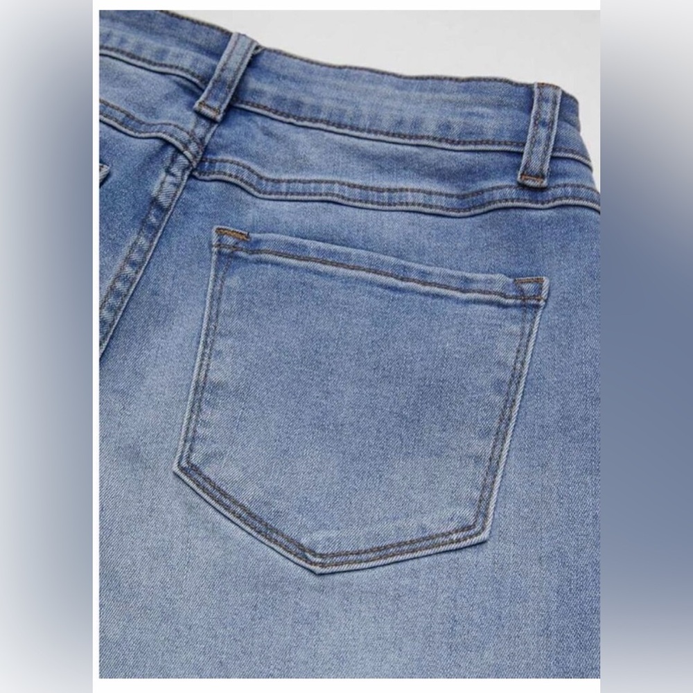 Flamingals Straight Leg Cropped Mid Rise Stretchy Tribal Embroidery Jeans-Large - Picture 3 of 7
